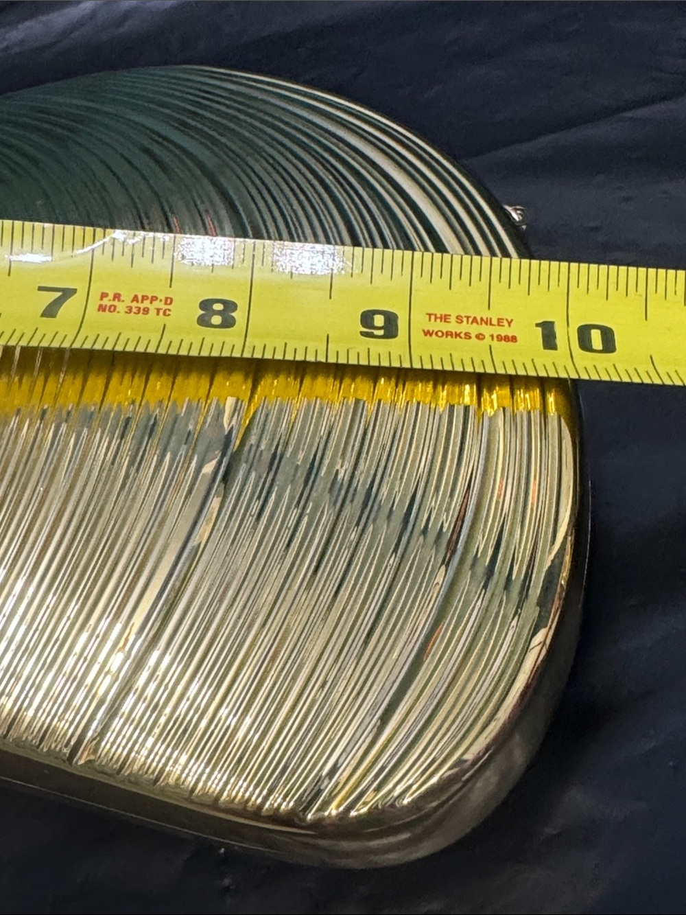 Metallic Gold Shell-Shaped Clutch with Chain Strap - Picture 8 of 9